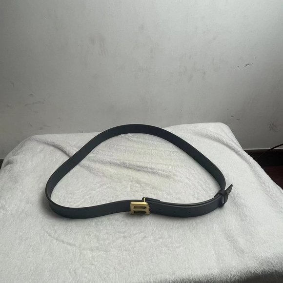 2.8 cm Balenciaga Black Leather Belt with Gold B Buckle Size 105/42 main image 7